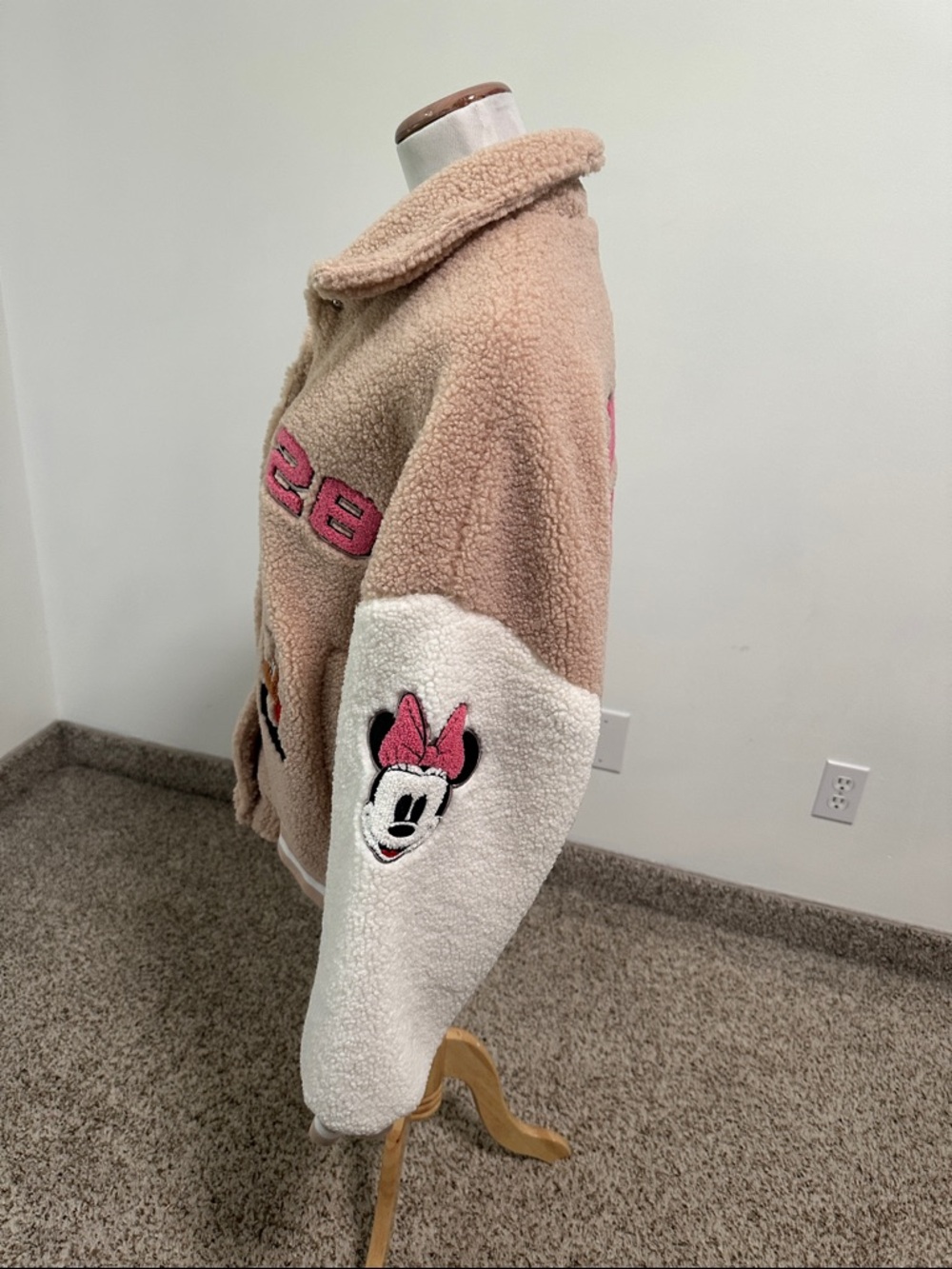 π΄ NWT Forever 21 Disney Teddy Varsity Style Jacket - Picture 2 of 5